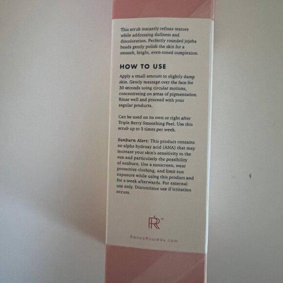 Renee Rouleau Triple Berry Smoothing Scrub 50 ml new - Picture 2 of 2
